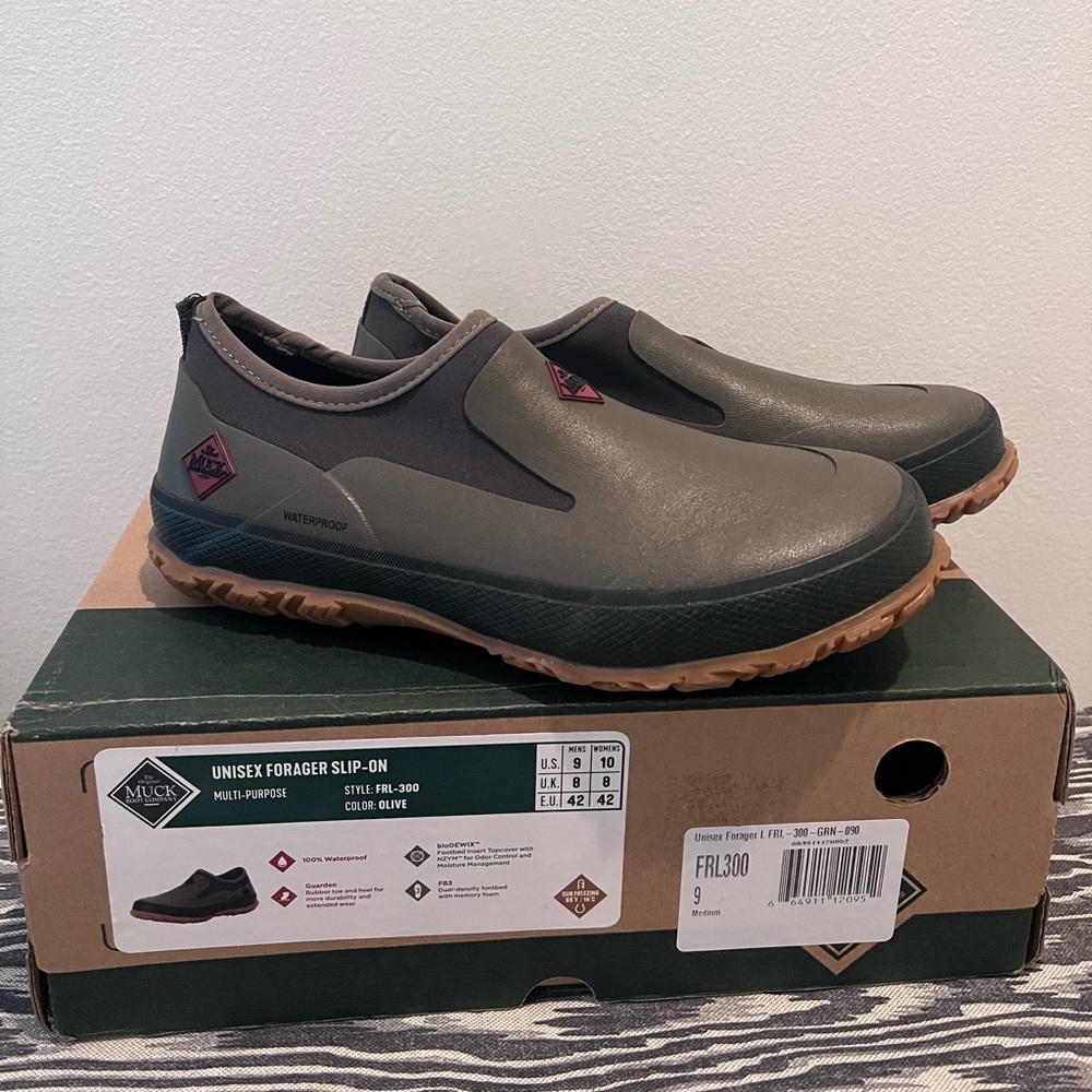 MuckLuk Forager Low Slip-on W10/M9